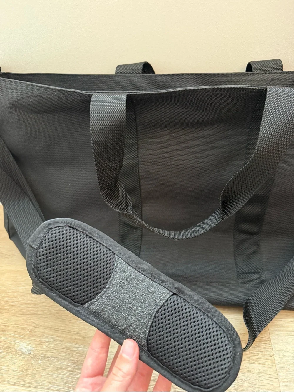 L.L. Bean Zip Hunter’s Tote Bag With Strap - Large